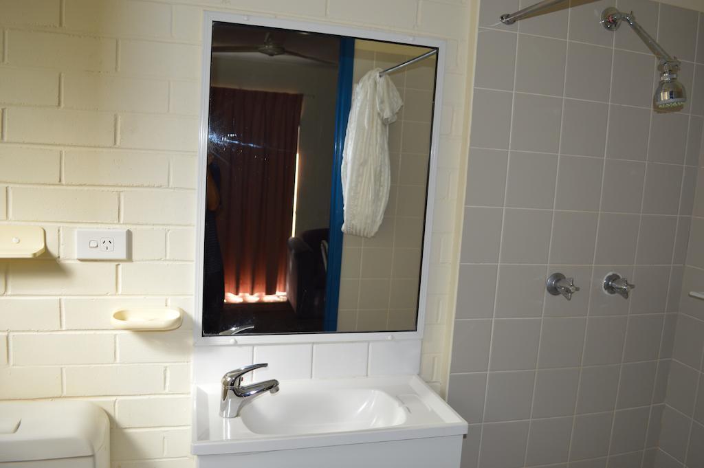 Tottenham Court Motel Μπρίσμπεϊν Δωμάτιο φωτογραφία